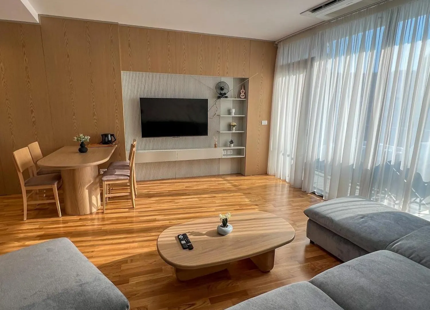 Lakeside Dream Tirana